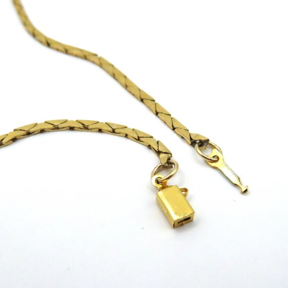 Vintage Gold Tone Beaded Necklace with Flat Herringbone Chain and Box Clasp - Picture 8 of 11